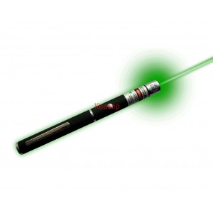 Лазерна показалка със зелен цвят на лъча 532nm,  до 20mW с 2 батерии AAA