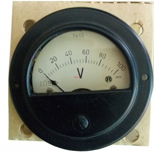 Волтметър 0-100V DC /3М31 аналогов панелен ф65мм