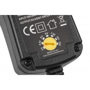 Универсално импулсно захранване 3V-12V DC, 1A Kemot