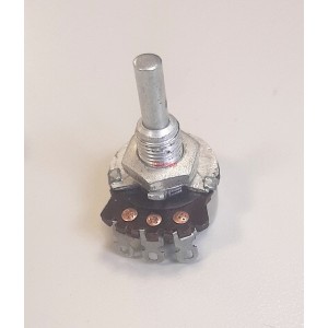 Потенциометър 2.2K 0.25W моно /линеен/ ос D4mm L20mm