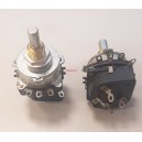 Потенциометър 10KC0.25W ос D6mm L23mm, с ключ