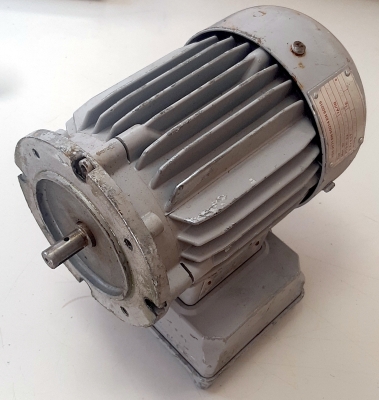 електродвигател EEDF 63S/4 0.12kW 220V/380V 50Hz 1340 об/мин фланец