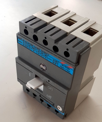 Автоматичен прекъсвач АM-160 160A,16кА,690V AC/ 250V DC 50Hz ЕАЗ