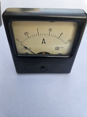 Амперметър 0-2.5A DC / 4М31 72x72mm