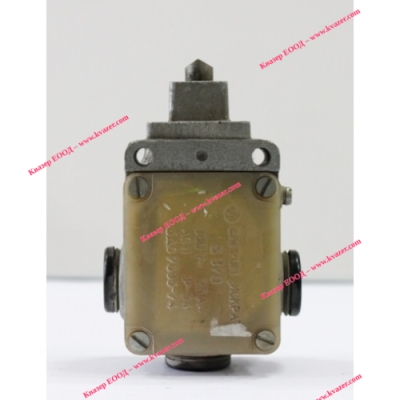 Краен изключвател S870 380V AC 2.5A AC11 IP54