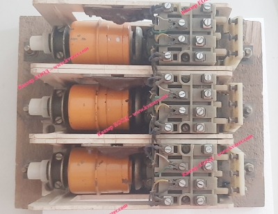 EVS160A Вакуумен контактор триполюсен 160A, бобина 220V AC 50Hz
