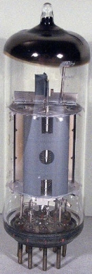 ЛАМПА PCL84
