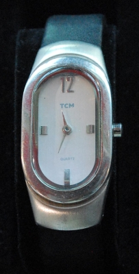 ДАМСКИ ЧАСОВНИК ОВАЛЕН 218196