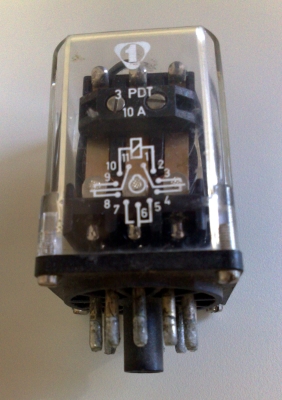 Реле R15  12VDC, 10A/250VAC, 10A/24VDC, 3PDT Relpol Poland