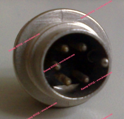 Кръгъл мъжки съединител 5pin C091