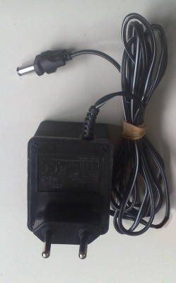 ЗАХРАНВАЩ АДАПТЕР 15VDC 200mA