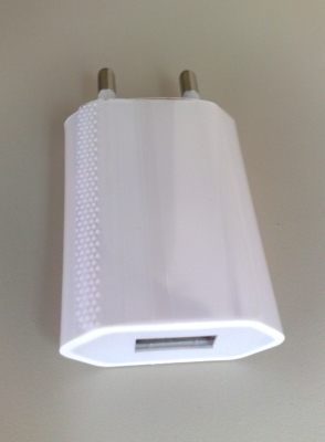Захранване вх. 100-240V изх. 5V USB