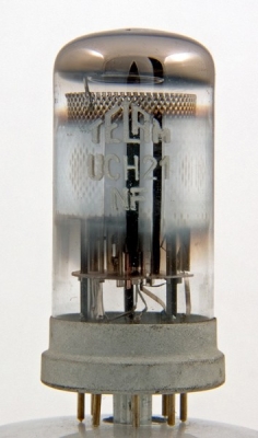 Лампа UCH21