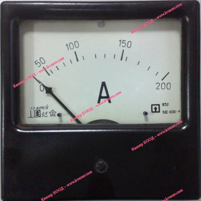 Амперметър AC 0-200А 1E52 144/144mm