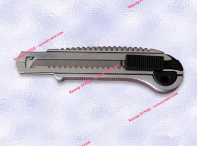 Макетен нож SD-12 18mm с 5бр. резци