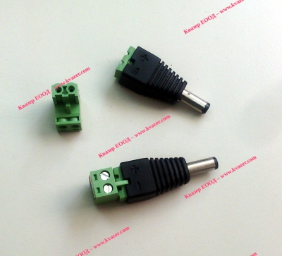 Захранваща букса мъжка 5.5/2.5mm с ъглова клема