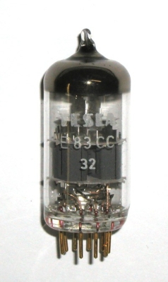 Лампа E83CC