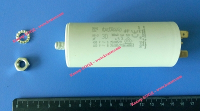 2D 30uF 450V работен кондензатор тип MKP с изводни пера