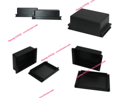 Бяла пластмасова кутия N12 104x85x52mm