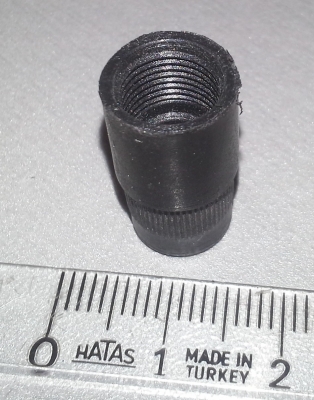 Пластмасова втулка с резба 19x11mm ф5