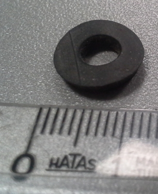 Гумена шайба 10x2 ф5mm
