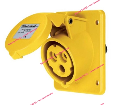 Контакт за панелен монтаж  IP44 110/130V 2P+T 32A-4h
