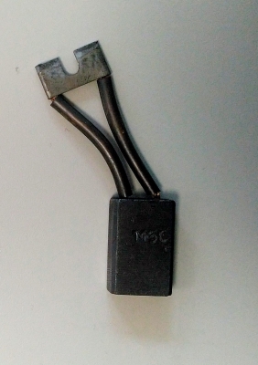 Четка за двигател 10x20x32