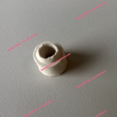 Керамичен изолатор / синци ф5.5mm/10.5mm L10mm