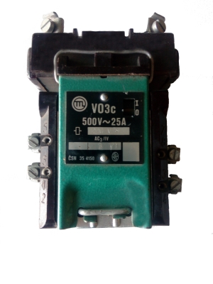 Контактор VO3c / 25A бобина 220V~
