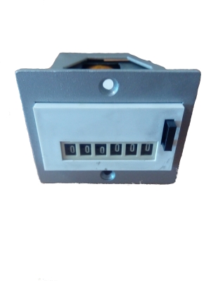 Електромеханичен брояч с нулиране 12V 150 ом тип БЕ1Р6