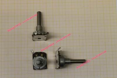 RFT Потенциометър, моно, 100kohm ос D6mm L24mm