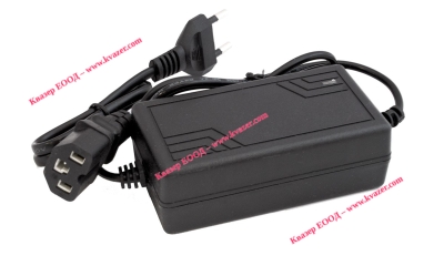 АДАПТОР ЗАРЯДНО 12V-14V/1.1A ЗА АКУМУЛАТОРНА ПРЪСКАЧКА