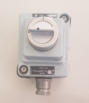 Команден ключ HT31-2E4 32.00-14 500V AC 6A