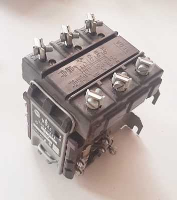 Контактор V03c 3NO AC3 25A, бобина 220V AC