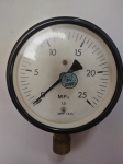 манометър  0 до 25 MPa ф100  M20x1,5