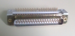 КУПЛУНГ D-SUB 37PIN МЪЖКИ за PCB под ъгъл (платков монтаж)