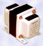 АДАПТОР ТРАНСФОРМАТОРЕН TC-200 220V - 110V 200W двупосочен