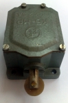 Ключ блокировъчен малък с ролка КБ-МР 2.5A 110V