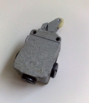Краен изключвател S871 380V AC 2.5A AC11 IP54