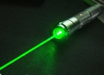Лазерна показалка TYLaser 303 със зелен цвят на лъча 532nm 800mW