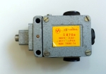 Краен изключвател S870 380V AC 2.5A AC11 IP54