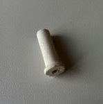 Керамичен изолатор 28x8 ф3.5mm