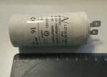3C 16uF 470V работен кондензатор тип MKP с изводни пера