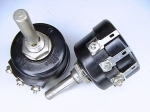 Потенциометър RFT TGL 220 ohm 2.5W, ос ф6мм L33мм