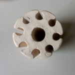 Керамичен изолатор / тръба с отвор и 8 канала L54mm