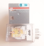 Реле 1SVR405622R8200 ABB бобина 125V AC, 10A 3PDT