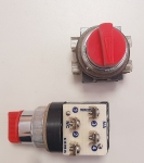 Превключвател CEMA 2P OFF-(ON) 2NO + 2NC червен