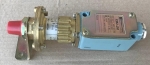Датчик за налягане с електромеханичен ключ  xm2-jm004 Telemecanique
